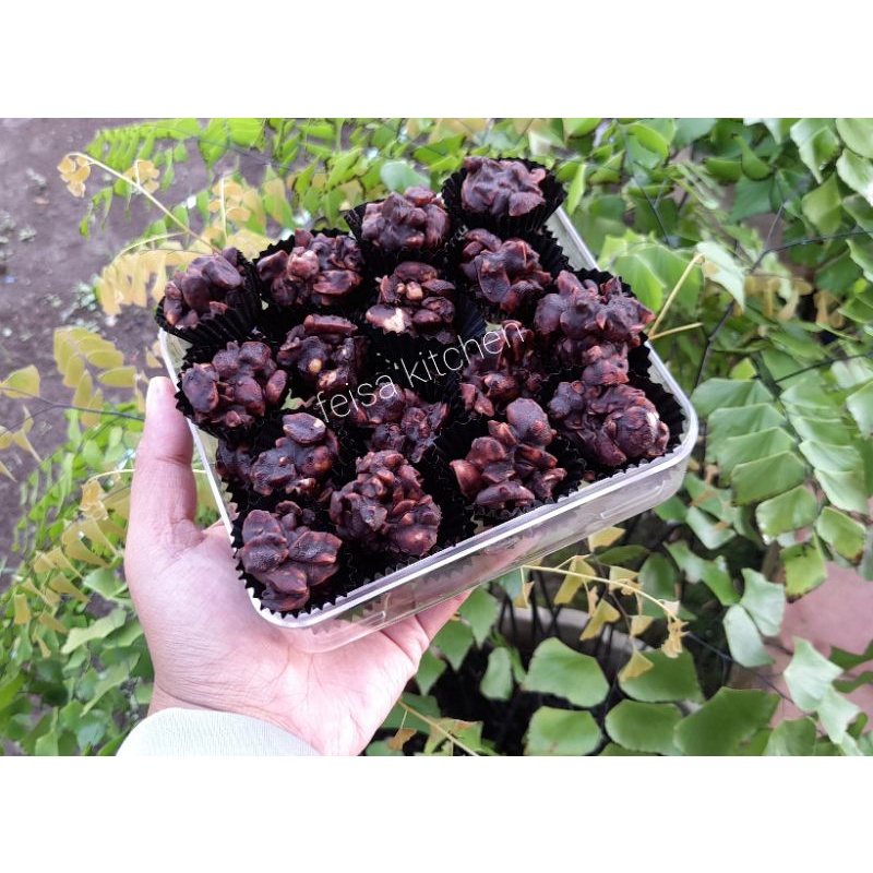 

Kue Kacang Coklat