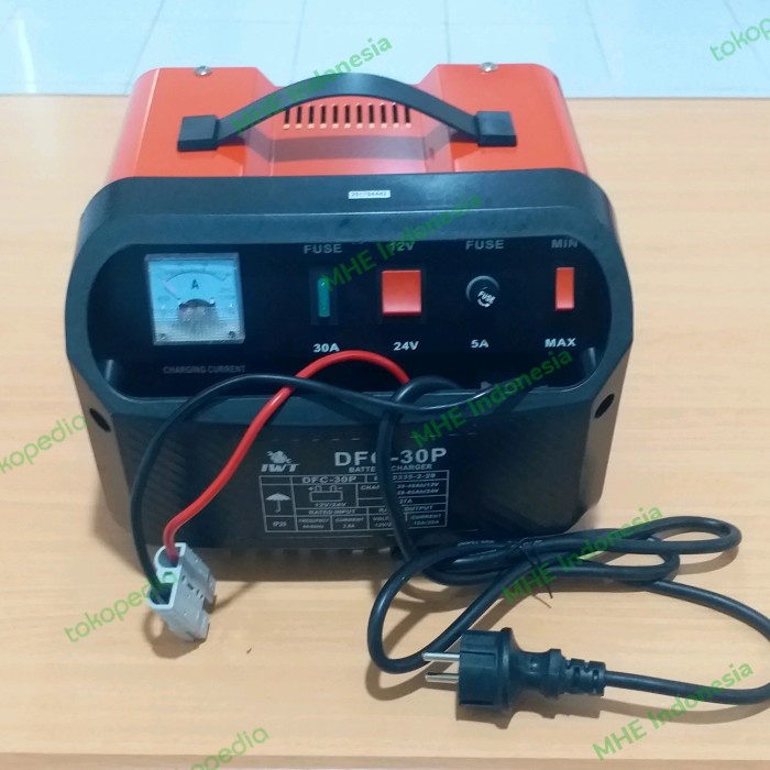 BATERAI CHARGER 12 V - 24 VOLT