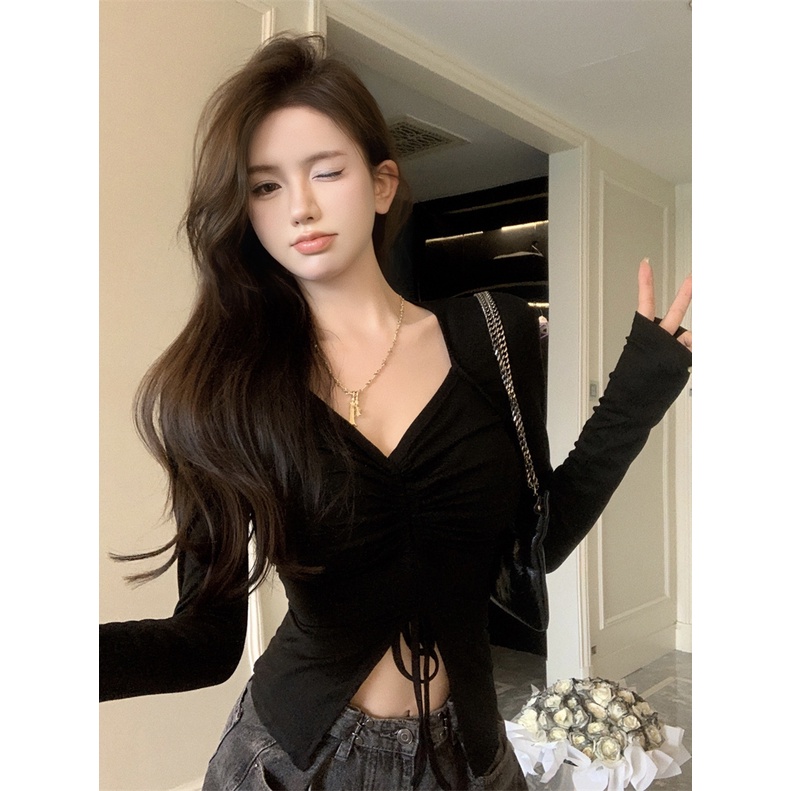 Red Spice Girl V-Leher Lengan Panjang T-shirt Wanita Musim Semi Baru Seksi Serut Rasa Desain Niche Slim Pinggang Slimming Top