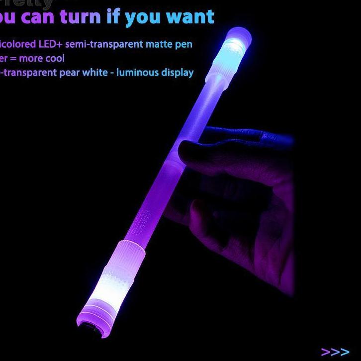 

Spesial Lebaran Spinning pen balance Pena Berputar Bercahaya Dekompresi Pena Lampu Pernapasan LED Keren bercahaya 8EL