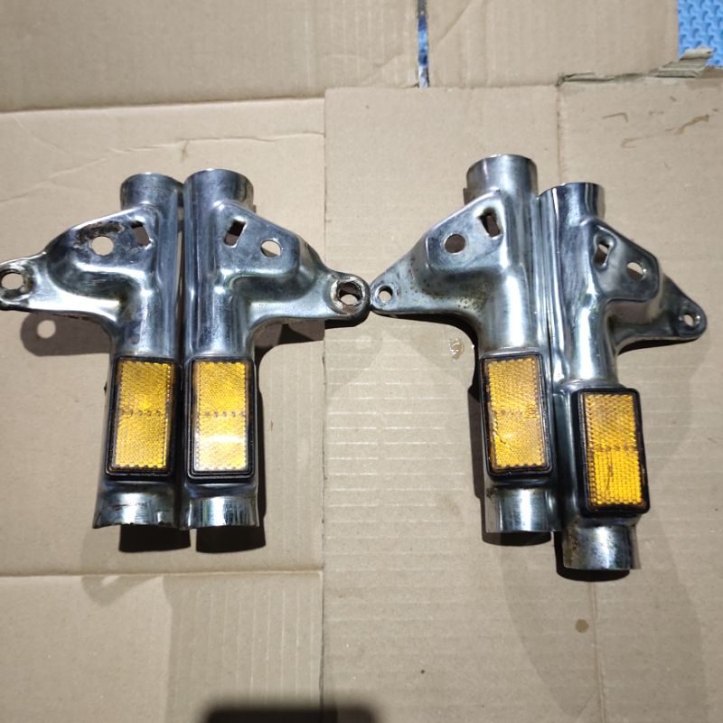 kupingan lampu depan Honda win 100 win100 original