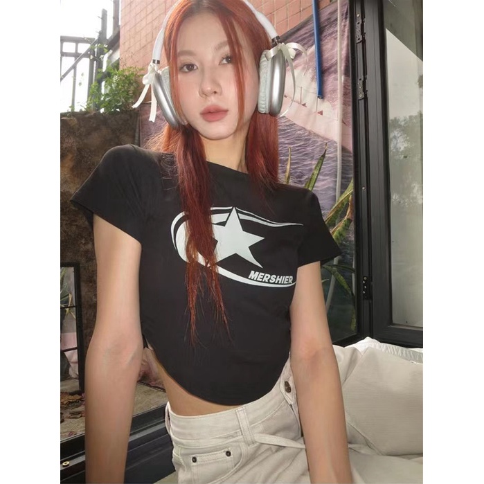 Red JMJ2023 Musim Panas American Retro Hot Gadis T-shirt Pendek Wanita Bintang Huruf Cetak Slim Slim Lengan Pendek Top