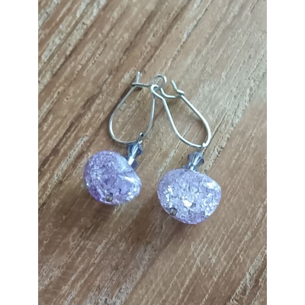 anting-anting ungu cantik