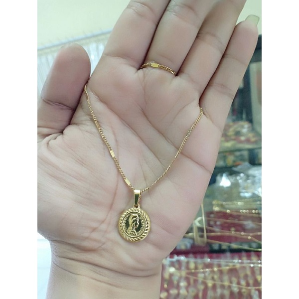 kalung titanium liontin koin