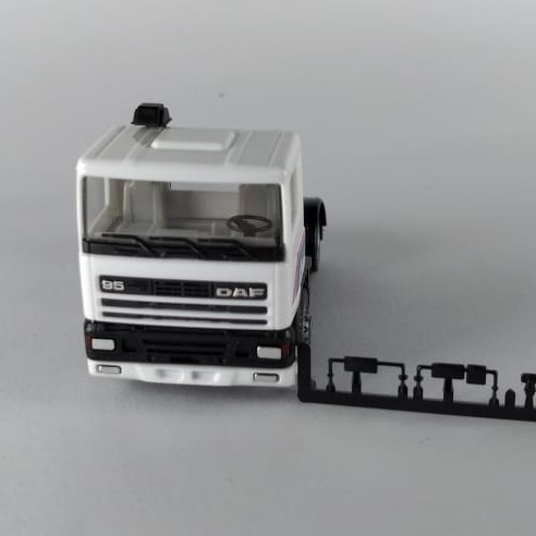 Promo Herpa Daf Xf 95 Spacecab Skala 87 Terlaris