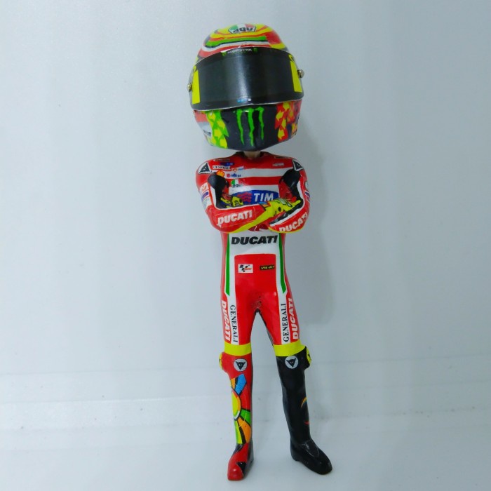Must Have Figur Handmade Valentino Rossi 46 Ducati Terlaris