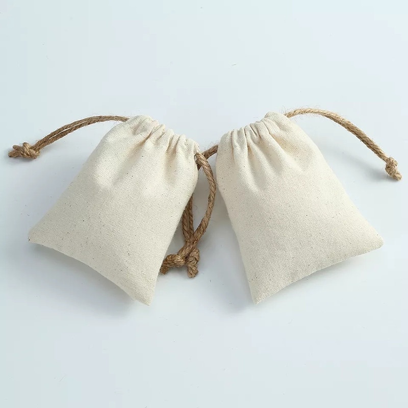 pouch serut drawstring pouch kantong serut bahan blacu dengan tali rami/ tali goni