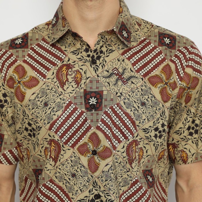 Kemeja Pria Platini Kemeja Batik Pria Lengan Pendek Katun Coklat 430570 - M(B3X4) Kemeja Pria Premiu