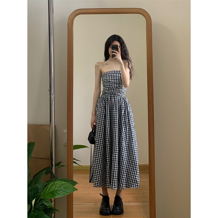 Red Temperamen fashion setelan kasual wanita tube top gaun rok panjang musim panas all-match jaket kardigan hitam set dua potong