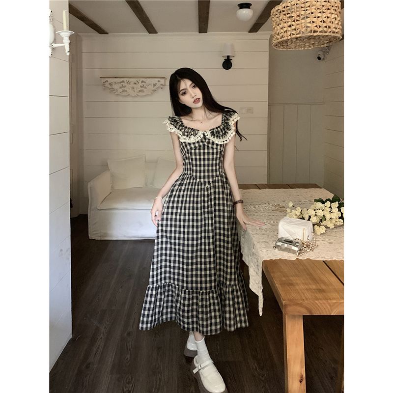 dress floral korea Gaun Renda Gaya Hepburn Musim Panas2023Gaun Lipit Kontrol Pinggang Retro