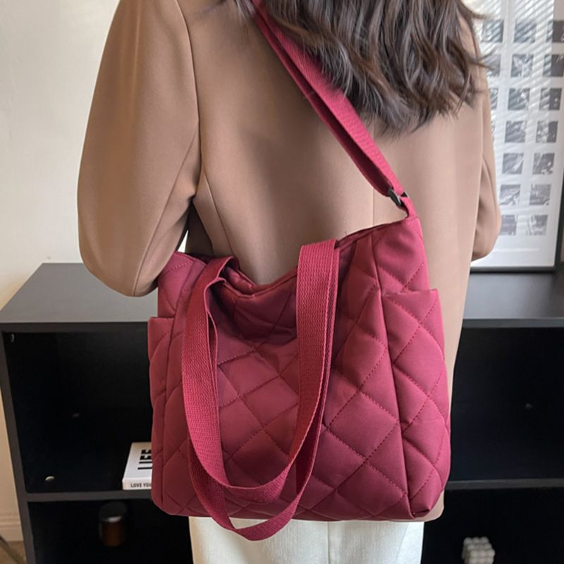 Puffy Bag Yujji / Shoulder Bag Import / Tote Bag Resleting Tas Selempang Wanita Sling Bag Parasut Tas Kuliah Tas Kerja Kekinian Tas Laptop Tas Kampus Tas Korean Pillow Tas Wanita Import Kekinian