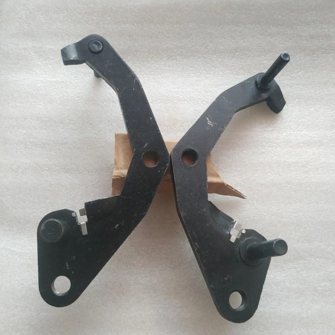 bracket kaliper depan yamaha r25 mt25