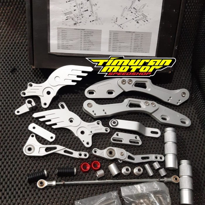 FOOTSTEP UNDERBONE BERLIN SONIC 150 - GTR 150 SILVER