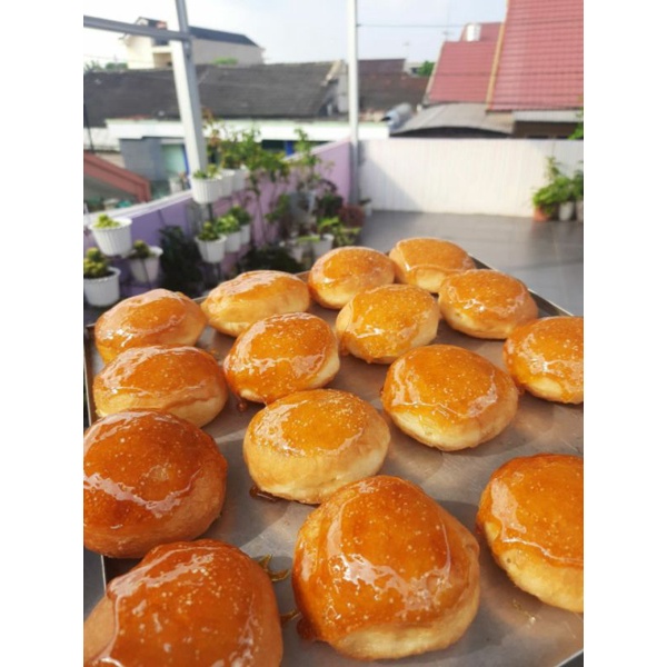 

creme brulee donuts donat karamel caramel donut palembang