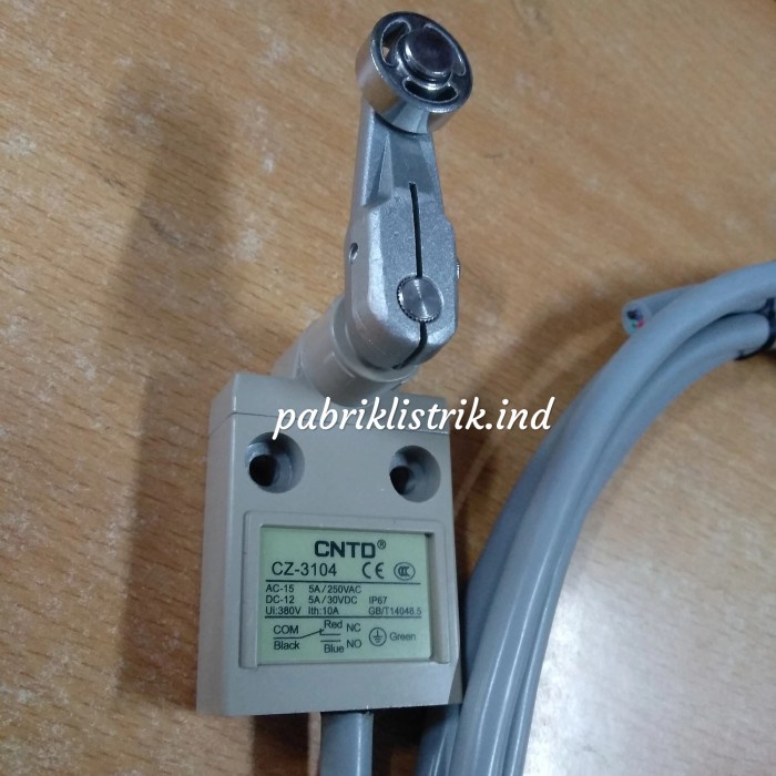 Limit switch water proof cable CZ 3104 CNTD equivl omron D4C 1220 1620