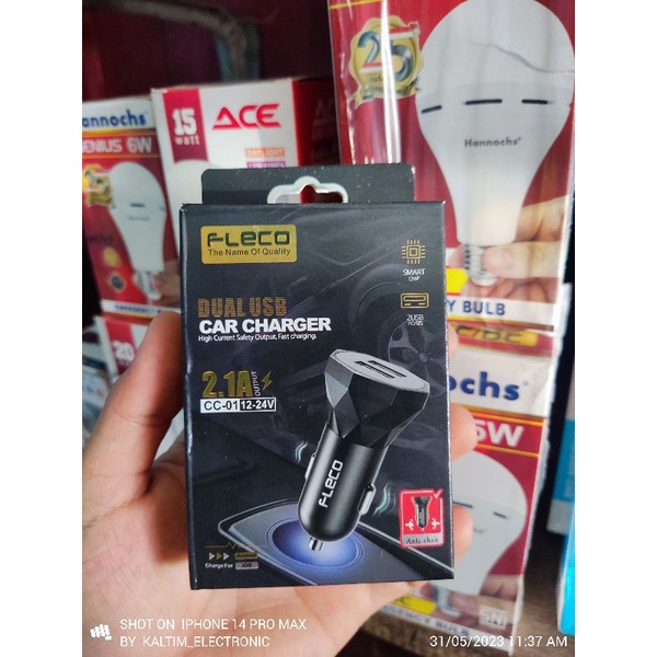 Car Charger/ Charger HP untuk dimobil