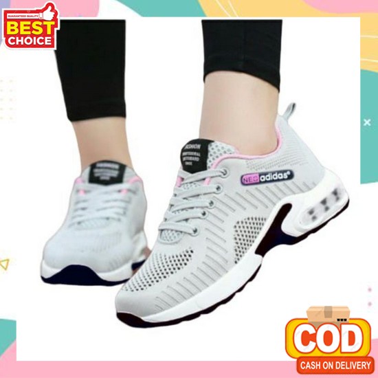 Sneakers Wanita Sneakers Remaja Tanggung Sepatu Sekolah Korea Putih Hitam Ringan Empuk Nyaman Import
