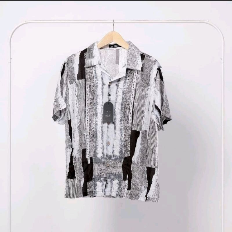 Kemeja Pria Hawai/ Kemeja Pantai Abstrak Vintage Casual Lengan Pendek Retro Bahan Rayon Viscose import adem-R-whiteblack