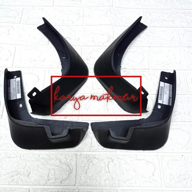 Mudguard Karpet Lumpur Nissan March