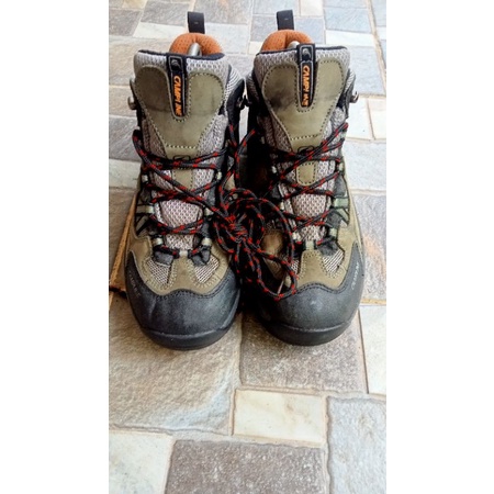 sepatu gunung atau hiking second ori merk campline redges size 43