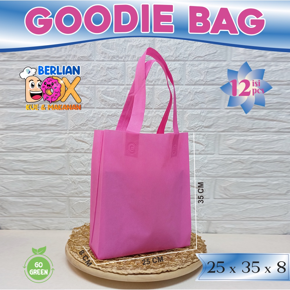 

Tas Spunbond Goodie Bag 25x35x8 cm/ Goodie Bag Tebal 65 gsm Goodie Bag Handle Tas Belanja Tas Souvenir