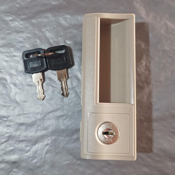 

Kunci Loker Lion Merk Cyber Lock