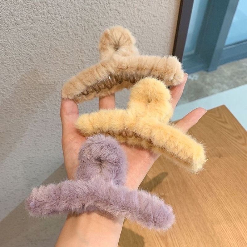 Jepit Rambut Bulu Fluffy Tebal Halus Korea / Jepit Rambut Wanita / Aksesoris Rambut Dewasa / Jedai Korea Import Besar Jumbo / Hair Claw Hair Clip Simpel Elegan Polos Perempuan Fashion