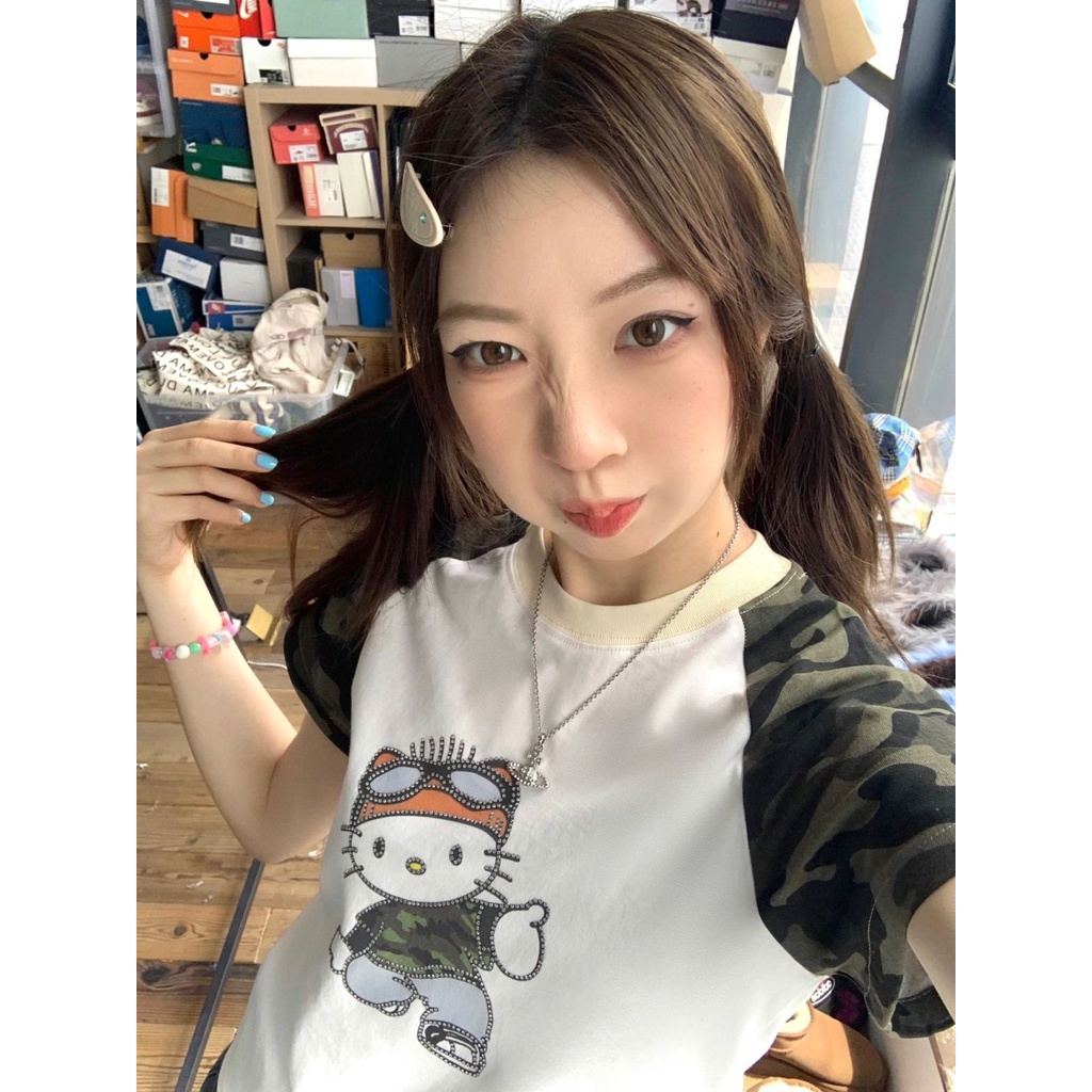 Red Kapas Murni Manis Keren Gadis Panas T-shirt Pendek Musim Panas Kamuflase KT Kucing Setrika Bor Lengan Pendek Rasa Desain Niche Slim BM Top