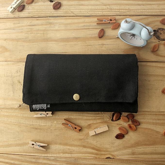 

Roll Up Pencil Case Black Edition