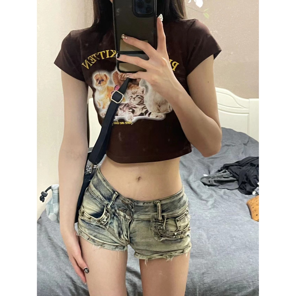 Red American hot girl willow low waist denim shorts women s spring and summer new slim fit slim bag hip wide leg hot pants trendy