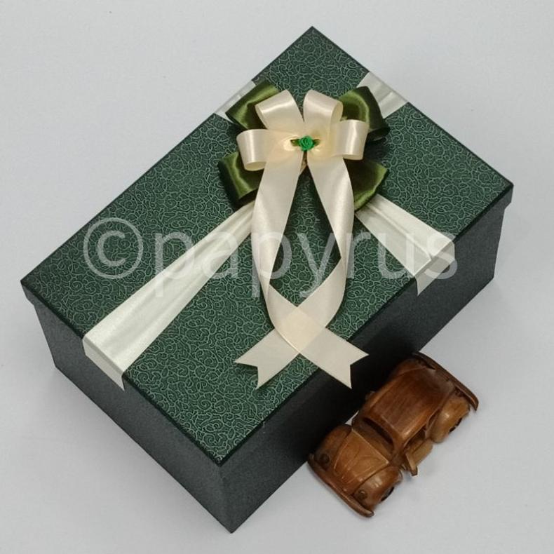 

New PAPYRUS 20x30 Tinggi 15cm Kotak Kado Gift Box Hadiah