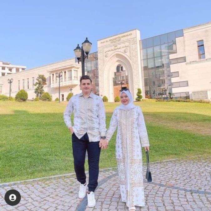 SIAPKIRIM COUPLE BATIK SONGKET PALEMBANG PUTIH BAJU GAMIS WANITA