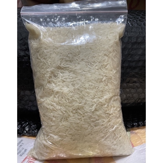 

Stok terbaru Beras Basmati 1kg Repack premium untuk kebuli, briyani, mandhi, kabsah