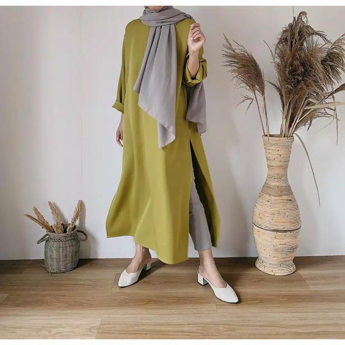 Long Tunik Quality Wanita/Blouse Putih Panjang Muslimah Polos