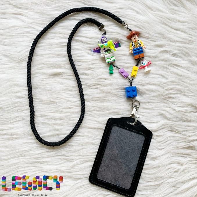 

Lanyard Lego Original 2 Karakter Toystory Murah Berkualitas