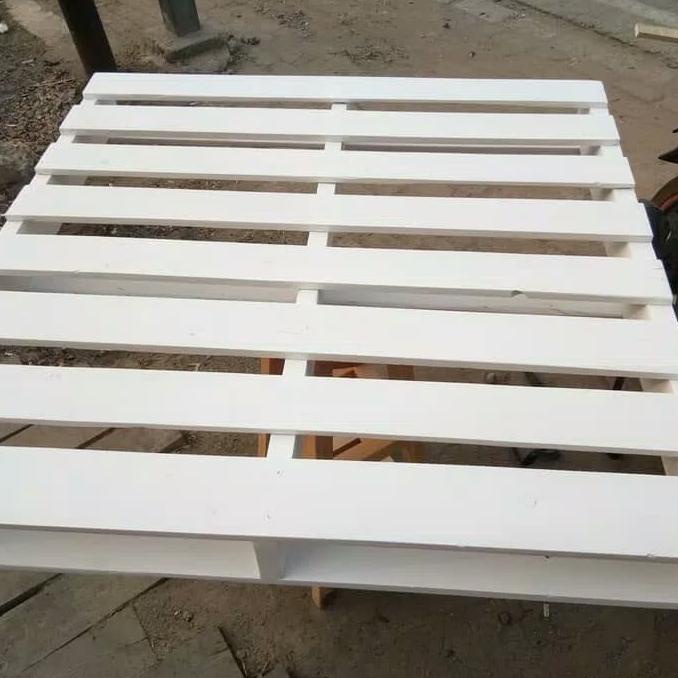 

PALET KAYU UNTUK TEMPAT TIDUR