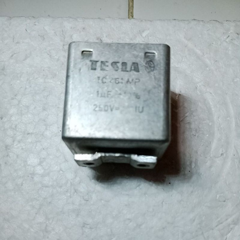 KAPASITOR OIL 1 UF 250V