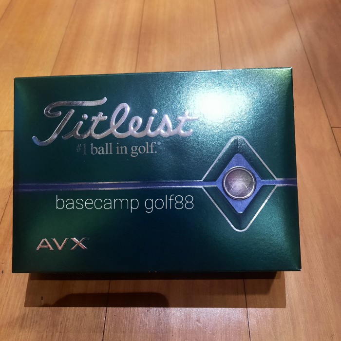 Bola golf titleist AVX white