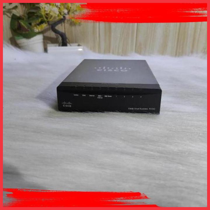 (MDL) CISCO SMALL BUSINESS RV042 10/100 4 PORT DUAL WAN VPN ROUTER