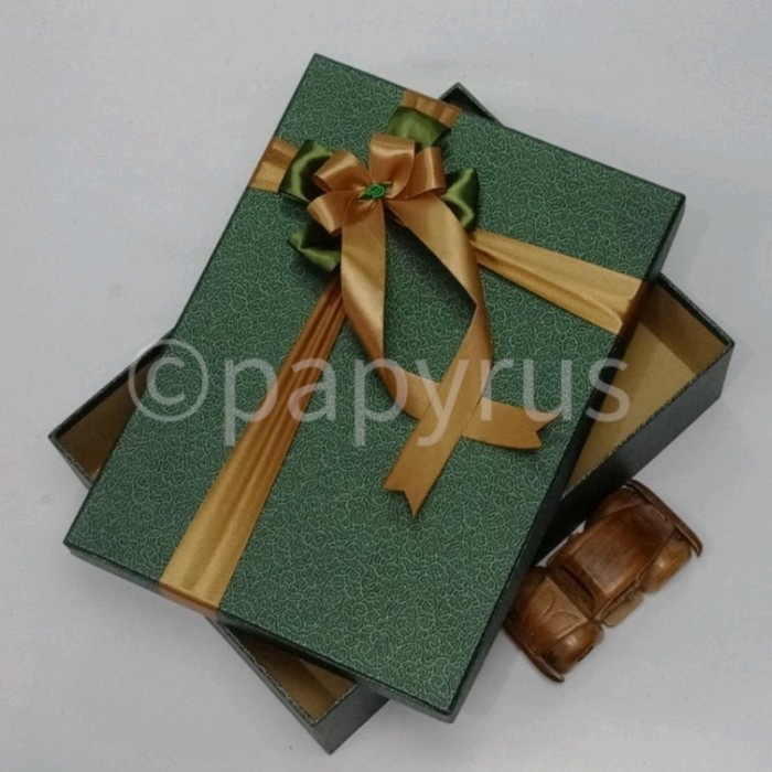 

Terlaris Papyrus 25X35 Tinggi 5Cm Kotak Kado Gift Box