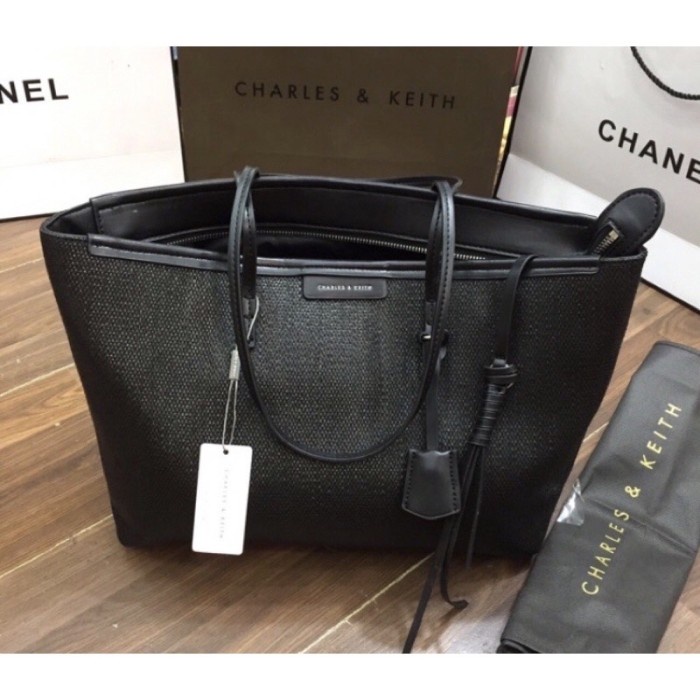 HOT SALE TAS CHARLES AND KEITH TEXTURED TOTE BAG WANITA ORIGINAL TERBARU