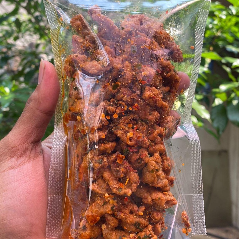 

✺Terlaris❈ SBIZM 130gr - USUS CRISPY PEDAS DAUN JERUK - USUS KRISPI - KERIPIK USUS T47 Model Baru