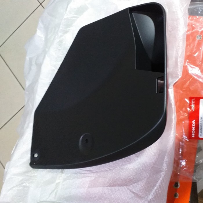 Mud Guard Mudguard karpet lumpur belakang kanan Honda BRV Original ORIGINAL