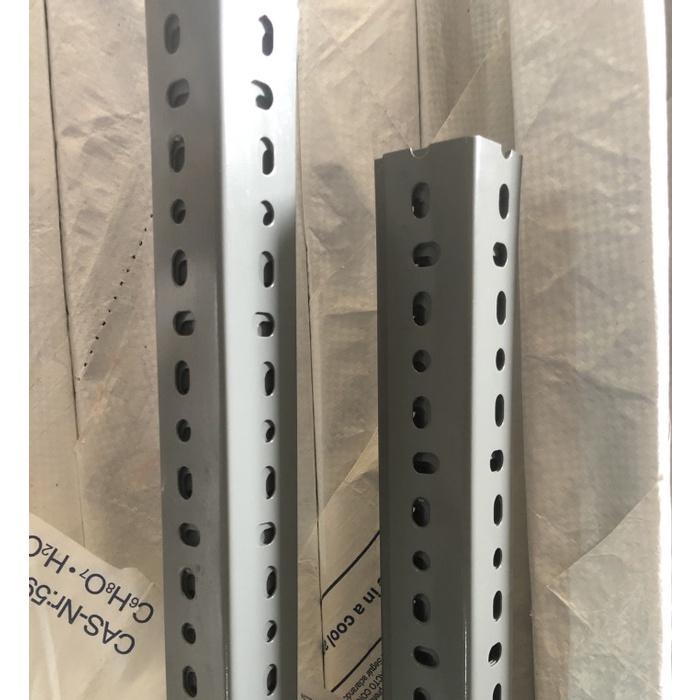 Besi Siku Lubang/ Siku Lubang Panjang 3 Meter