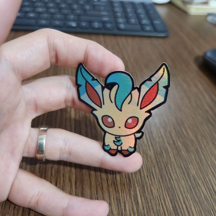 

Sticker Hologram Anime - PSH1894 - Pokemon - Eeveelution - Leafeon
