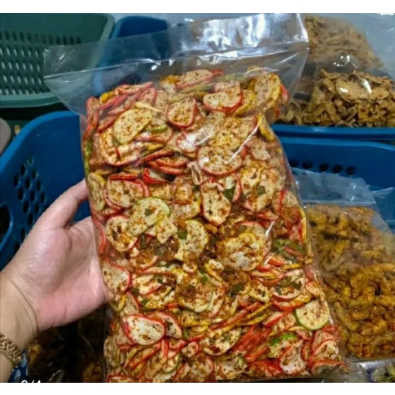 

paket 5 bungkus 10.000 Krupuk selak kering pedas hot