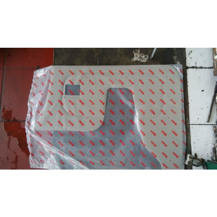 Doortrim Belakang Sebelah Kanan Avanza/Xenia Ori Kode 053