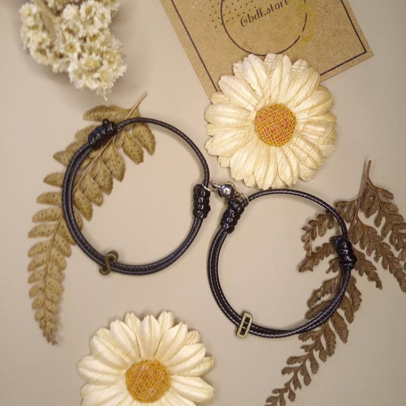 2.2 Gelang Couple Magnet Couple Huruf Inisial