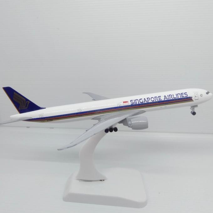Pesawat Diecast Singapore Airlines (Medium)