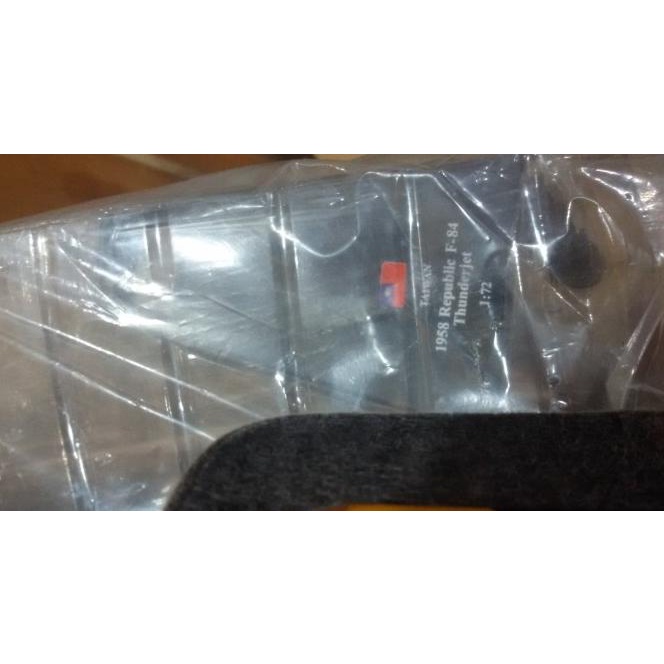 Diecast Miniatur Pesawat Amercom F-84 Tunderjet